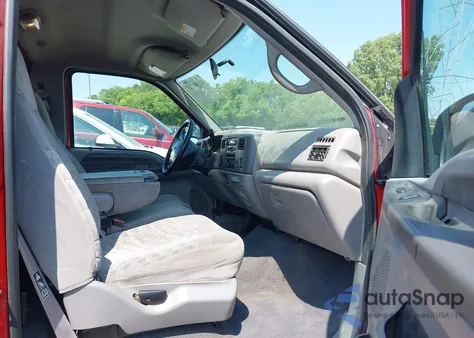 2000 Ford F250 Super Duty z USA, uszkodzony, nr VIN 1FTNF21L6YED23332